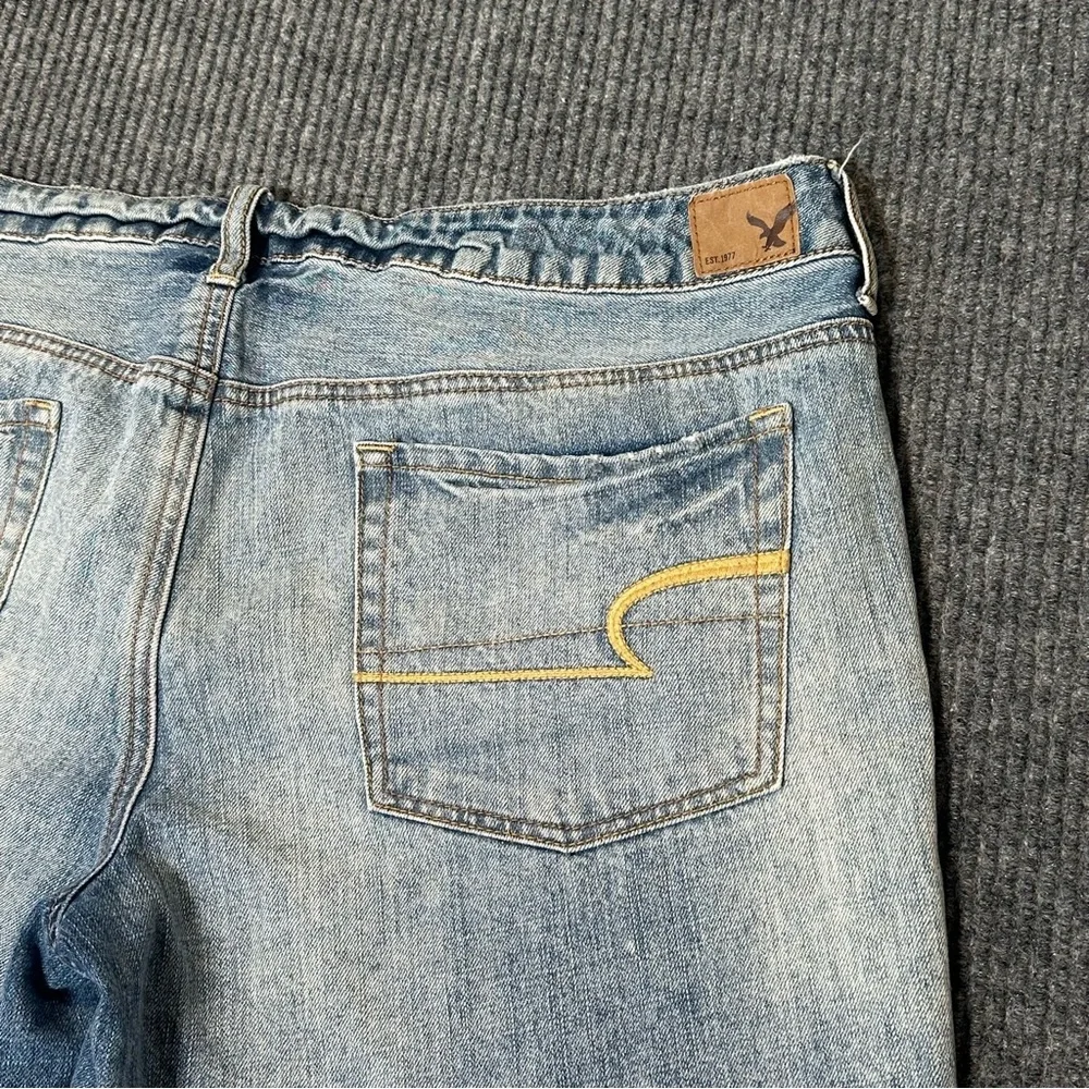 American Eagle Women's 16 Denim Blue Jean Shorts Cutoff Distressed AE Mid Rise - Picture 4 of 11